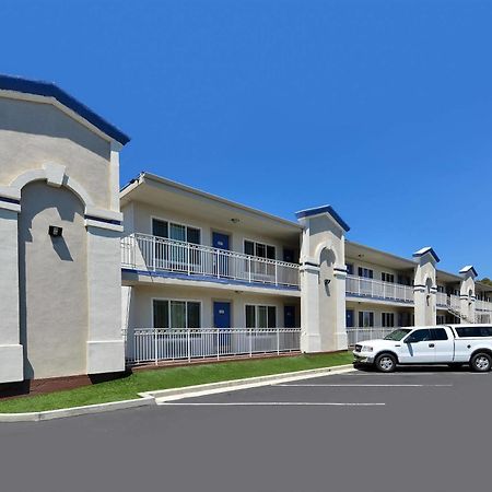 Motel 6-Vista, Ca Екстер'єр фото